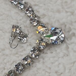 Elegant Silver Necklace and Earring Set Handmade With Swarovski Crystals